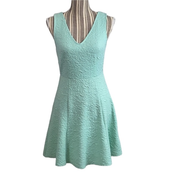 Urban Outfitters Pins & Needles dress M lace mesh accents zipper back - Picture 3 of 8